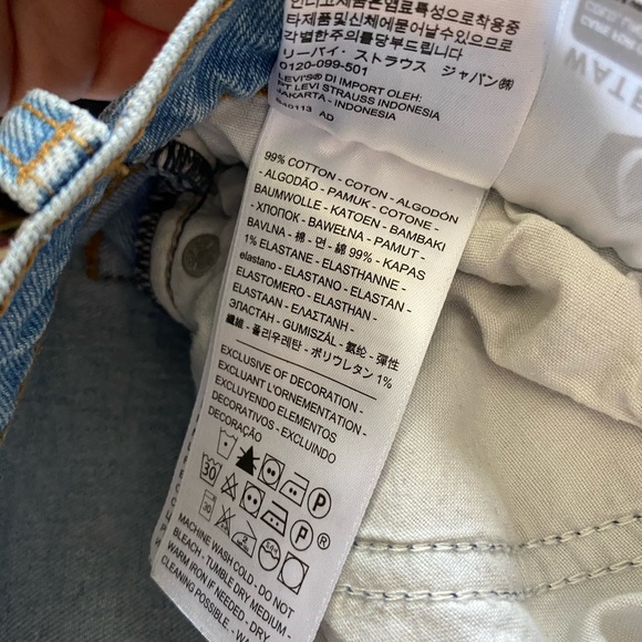 SOLD ❤️ Levi’s Wedgie Jeans - The perfect jean - Picture 7 of 9